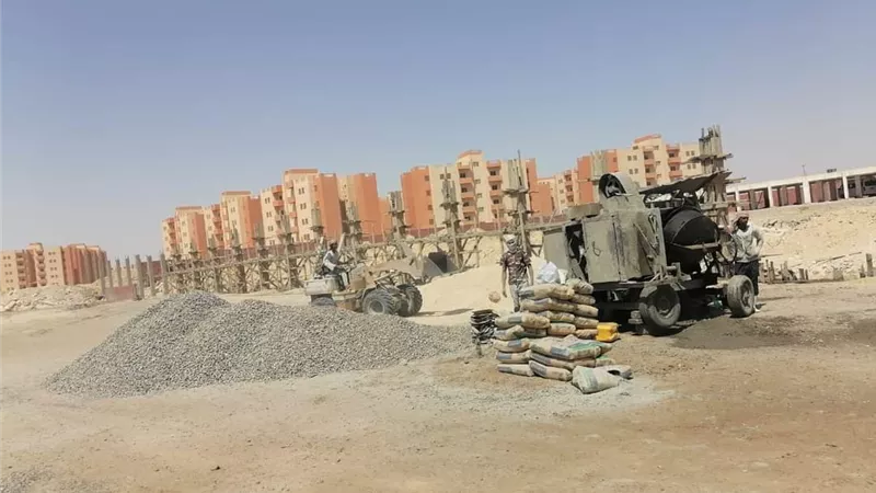 متابعة اعمال التطوير ورفع كفاءة العديد من الشوارع بالغردقة
