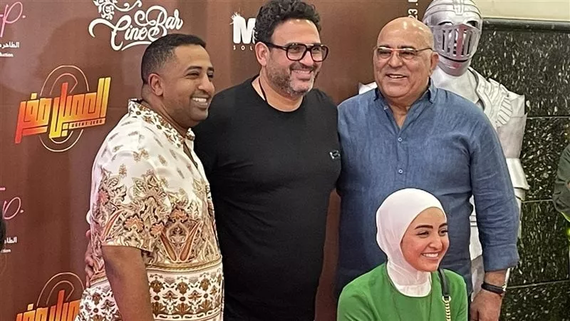 أبطال 