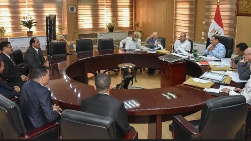 محافظ الشرقية:يترأس لجنةاختبار المتقدمين لشغل مديرالشئون المالية