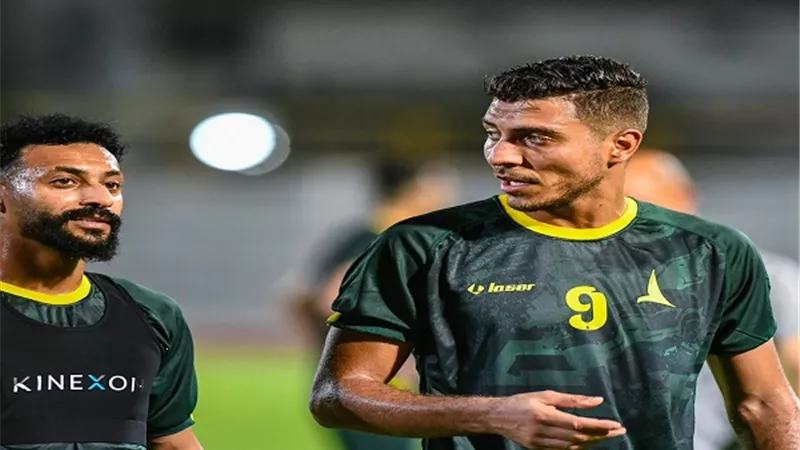 محمد شريف يخوض أول تدريب مع الخليج استعدادا للأهلي بالدوري السعودي