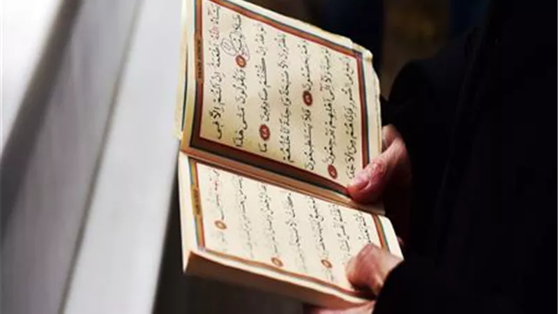 هبة ثواب قراءة الفاتحة للمتوفى..هل يجوز؟