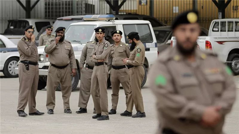 السعودية: توقيف مسؤولين في وزارتي الدفاع والداخلية