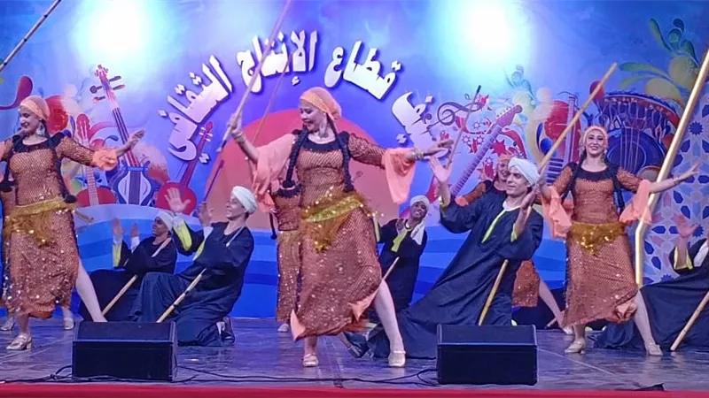استقبال ضخم لفرقتى 