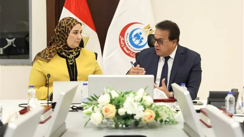 وزيرا الصحة والتضامن يناقشان تكامل الخدمات الصحية والاجتماعية للمواطنين