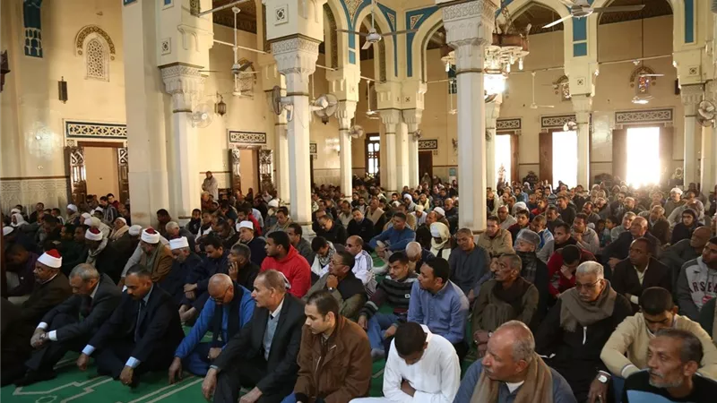 فاتتنى صلاة الجمعة بسبب النوم..فهل عليّ ذنب؟