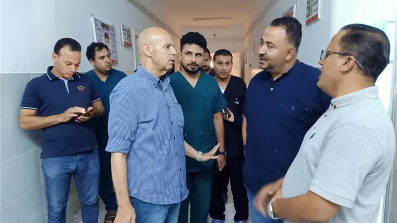 مدير الصحة يستكمل جولته بالمرور على مستشفى الصالحية