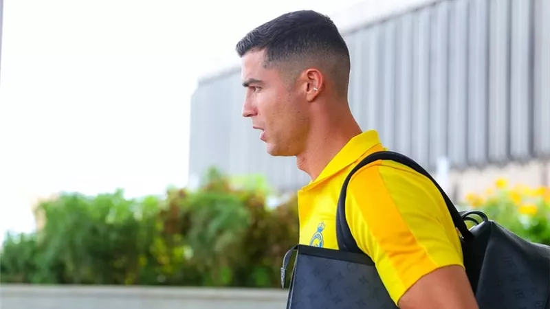 شاهد .. عائلة رونالدو فى مدرجات مواجهة النصر أمام التعاون