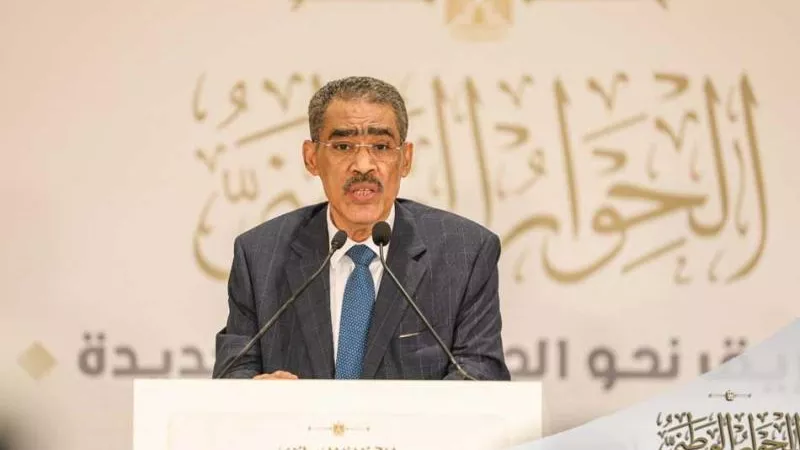 استحداث مسارات تعليمية جديدة للتعليم الثانوي.. والتوسع في توأمة المدارس الحكومية والدولية