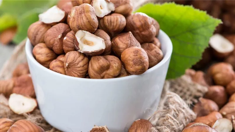 فوائد تناول البندق على الصحة
