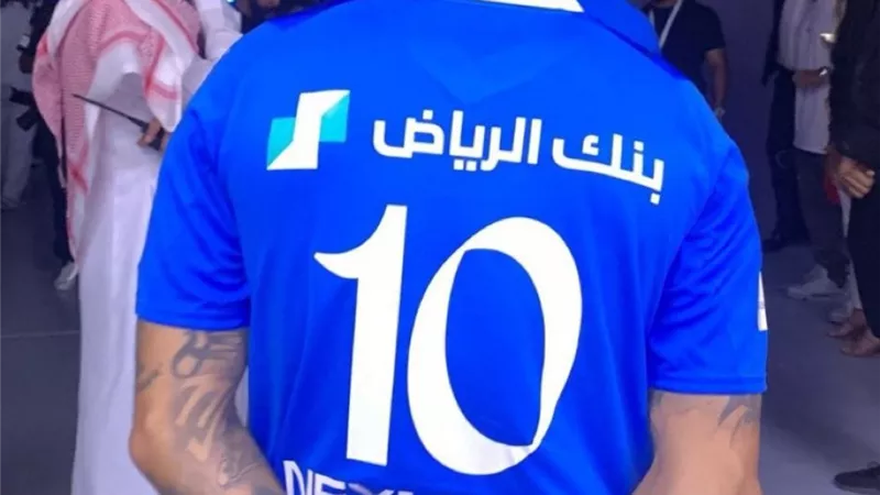 الهلال السعودي يقدم نيمار للجمهور قبل مواجهة الفيحاء .. بالفيديو