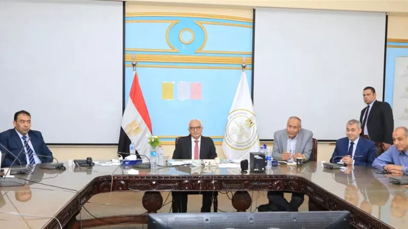 وزير التعليم يتابع امتحانات الدور الثانى لطلاب الثانوية العامة