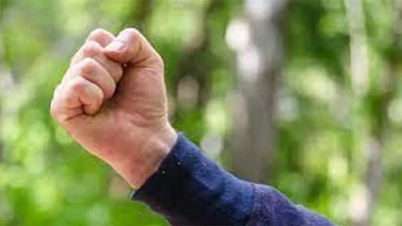 تعرف على العلاقة بين قبضة اليد والمشكلات الصحية