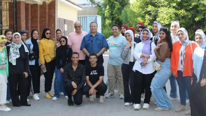 حماة الوطن بالسويس يحتفل بيوم العمل الإنساني العالمي