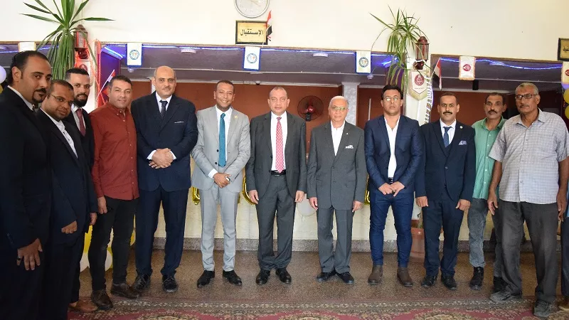 رئيس جامعة بني سويف يفتتح المرحلة الأولي لتطوير مركز المؤتمرات