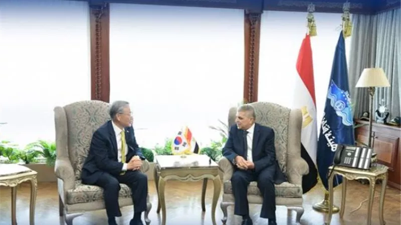 الفريق ربيع والسفير الكوري الجنوبي يبحثان التعاون في التحول الأخض