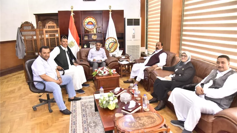 محافظ مطروح يستقبل اعضاء الهيئة البرلمانية عن مطروح
