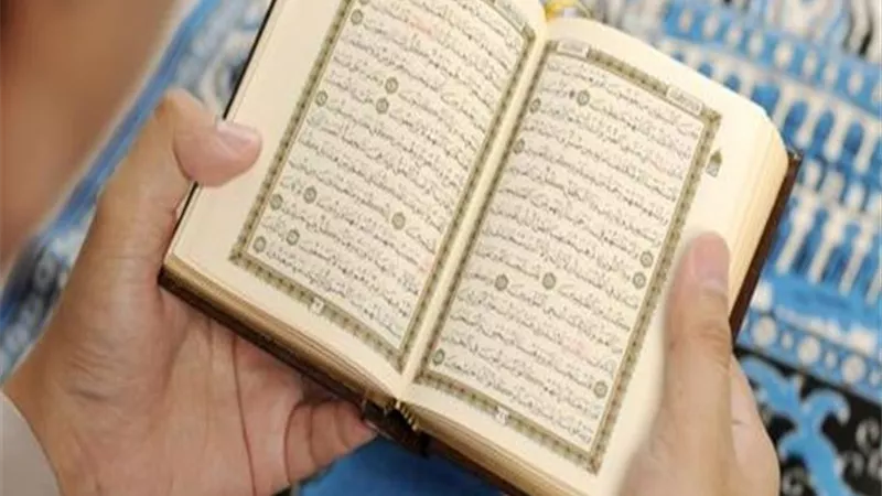 حكم صلاة النوافل وقراءة المصحف بوضوء اصحاب الاعذار