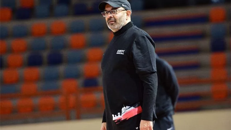مدرب منتخب السلة يوجه رسالة للجماهير المصرية قبل كأس العالم