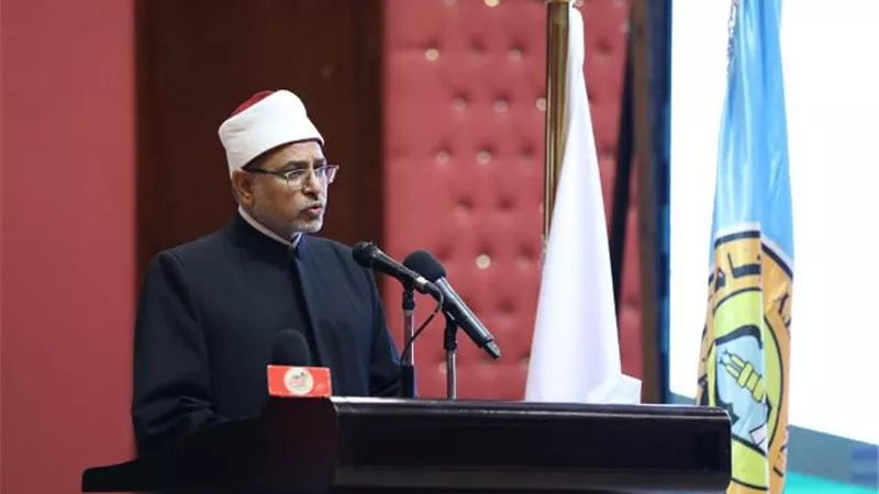 رئيس جامعة الأزهر: على الإنسان أن يحسن تعامله مع البيئة