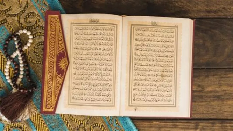 منها ما يجلب الرزق ويدفع الفقر والفاقة.. سور القرآن