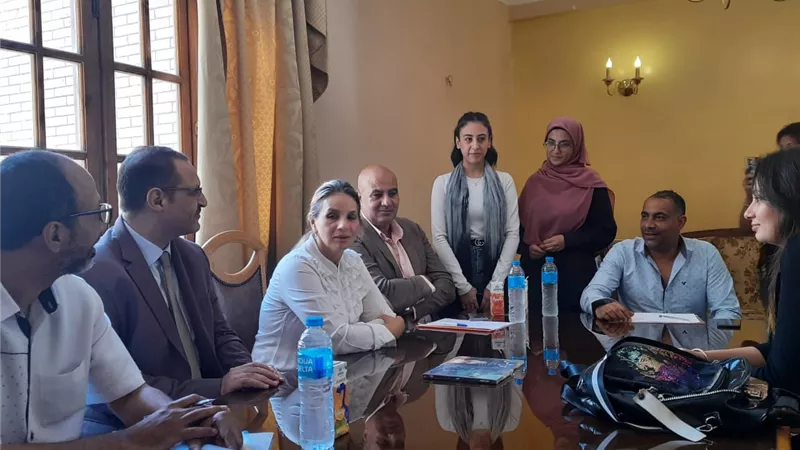 آداب عين شمس تنظم مسابقة الطالب المثالي