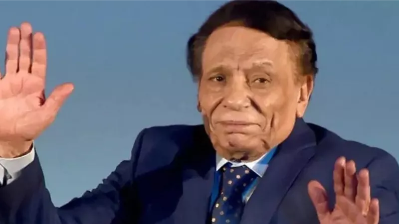 محمود سعد: من لا يعرف شيئا عن عادل إمام عليه أن يصمت