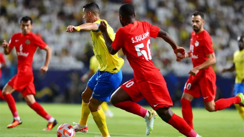 النصر يضرب شباب الأهلى برباعية ويتأهل لمجموعات دوري أبطال آسيا