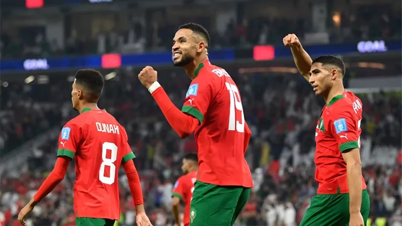 نجم منتخب المغرب يقترب من الدوري الإنجليزي