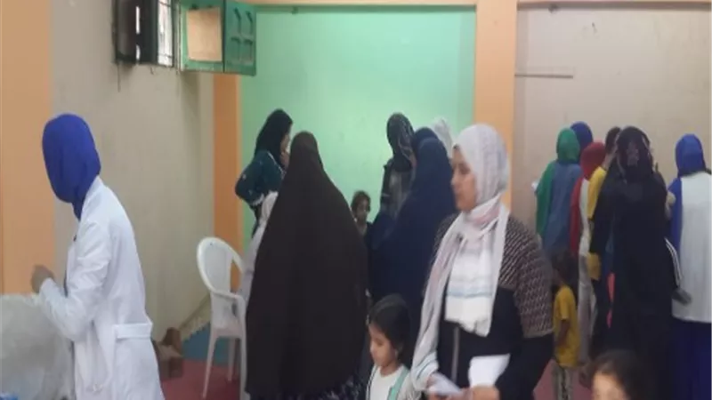 جامعة بنها تواصل تنظيم القوافل الطبية بقرية كفر عابد بطوخ