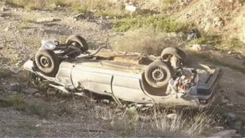مصرع طفلين وأصابة والديهما في انقلاب سيارة بالمنصورة