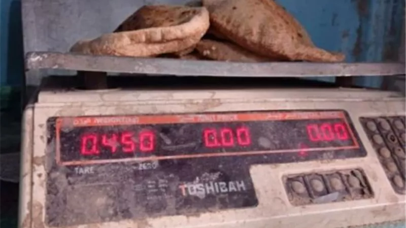 ضبط 4.5طن دقيق مدعم قبل بيعه بالسوق السوداء في الإسماعيلية