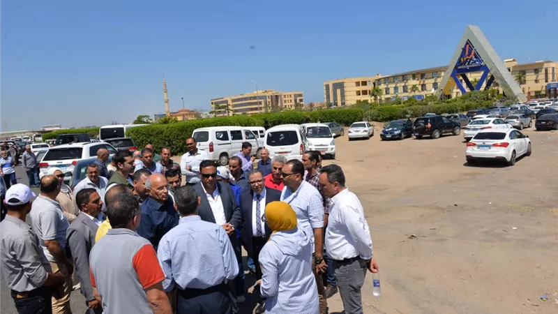 رئيس هيئة الطرق والكباري يراس لجنه لحل معوقات المشروعات بالدقهلية