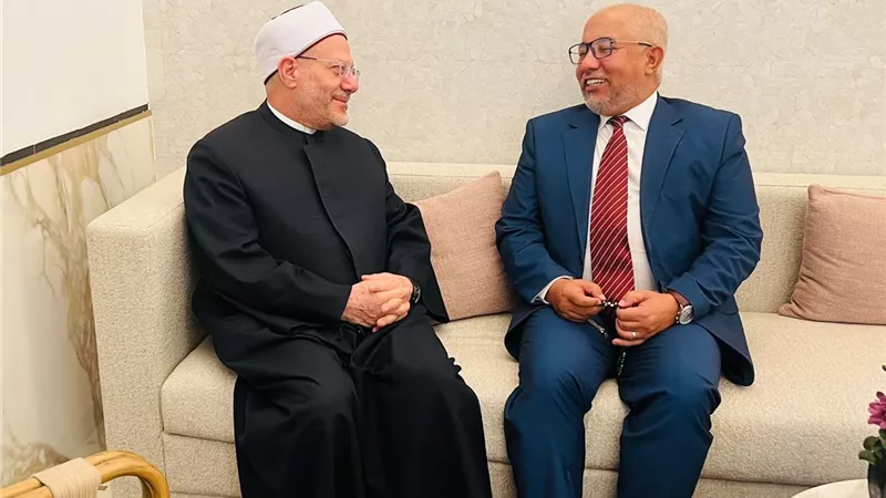 المفتي يلتقي أمين عام 