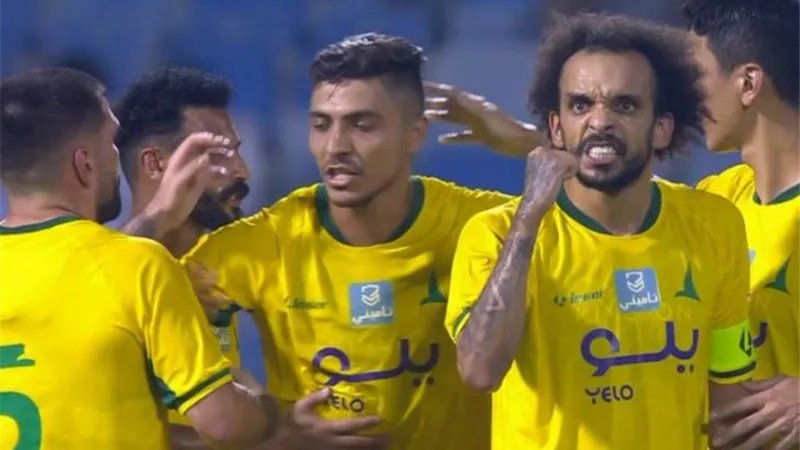 شاهد .. الخليج يتقدم على الاتفاق بالدورى السعودى بصناعة محمد شريف