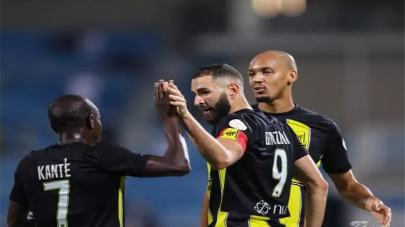 شاهد .. اتحاد جدة يكتسح الرياض برباعية فى الدورى السعودى