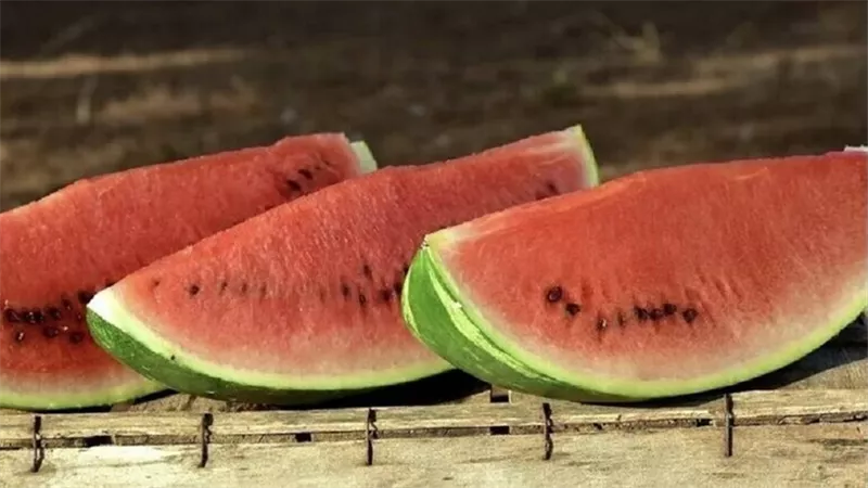 بعضها خطير ويصعب علاجه.. أمراض يقي منها البطيخ