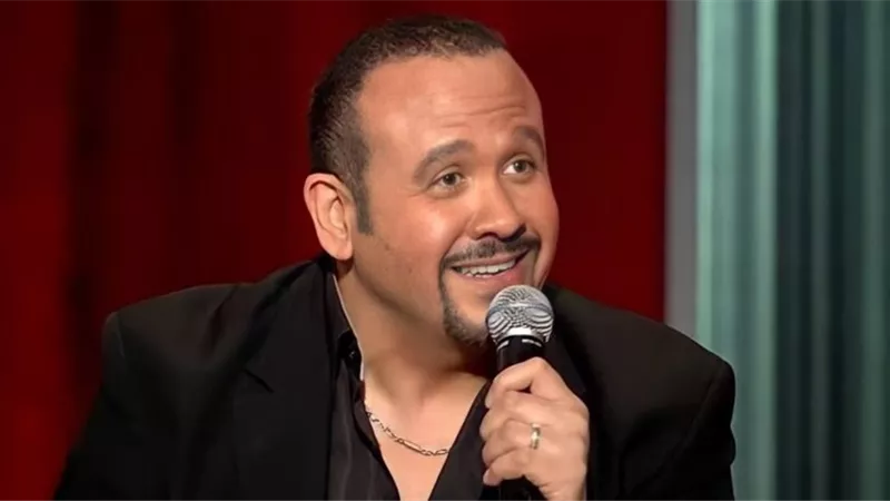 تعرف على تفاصيل حفل هشام عباس القادم