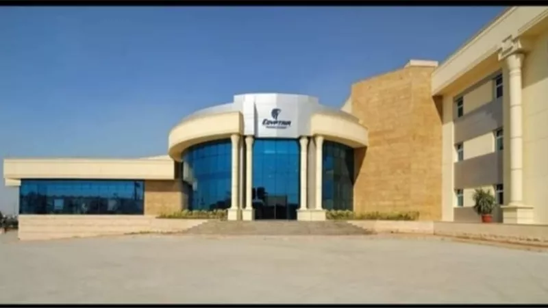 أكاديمية مصرللطيران تجدد اعتماد ايزو في الجودة والبيئة والسلامة