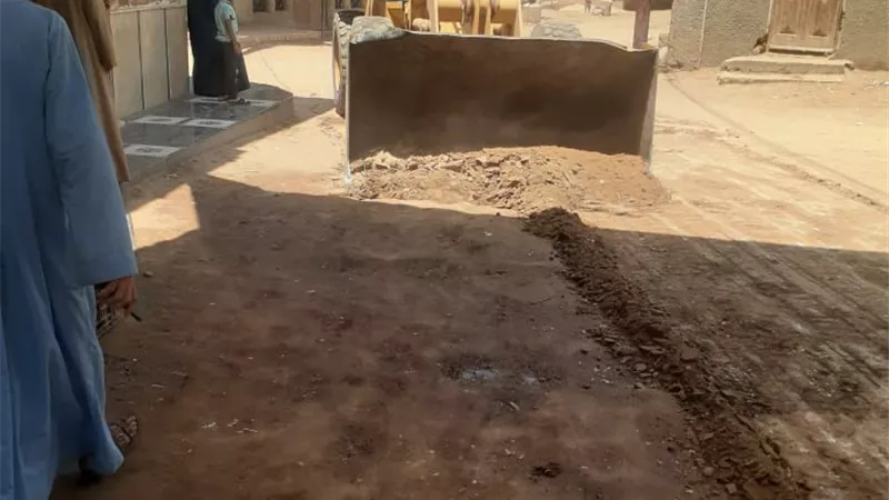 محافظ أسيوط: رفع 850 طن مخلفات وتسوية خلال حملات نظافة بـ 6 مراكز