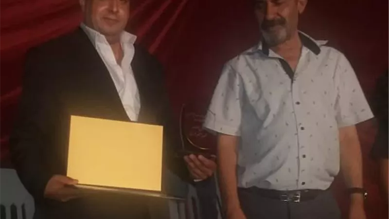 تكريم هيثم الهوارى فى تونس بـمهرجان الوفاء للمسرح العربى