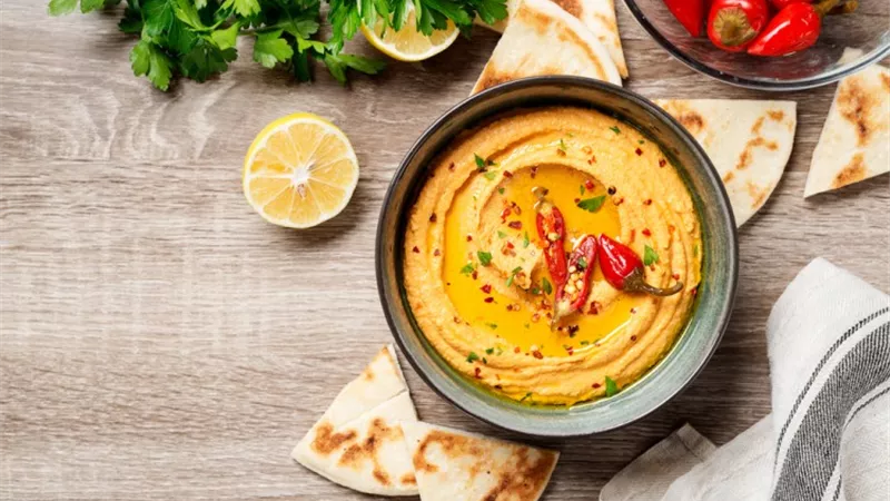 طبق الحمص بالشطة