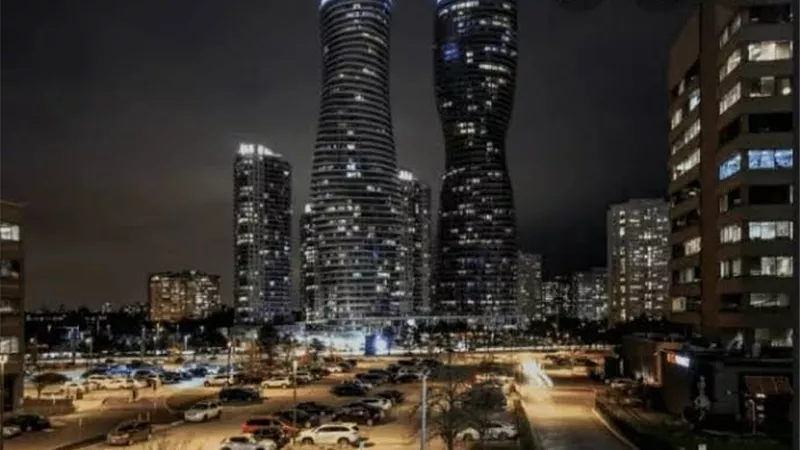 الآلاف في ساحة مسيساجا الكندية بمناسبة شهر التراث المصري