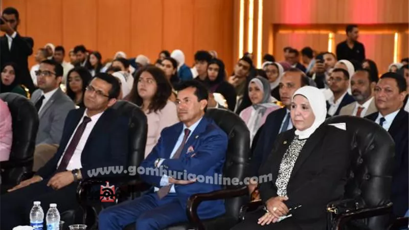 وزير الشباب والرياضة يشهد حفل تكريم الفائزين في مسابقة العهد