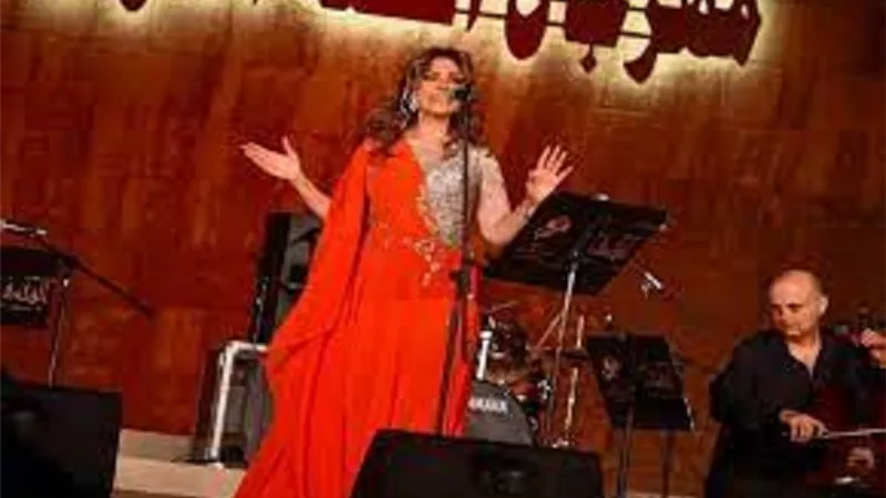 نادية مصطفى تتالق بحفل مهرجان القلعة