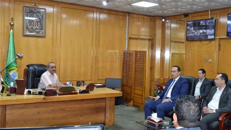 تفاصيل لقاء محافظ الإسماعيلية ورئيس الهيئة العامة للرعاية الصحية
