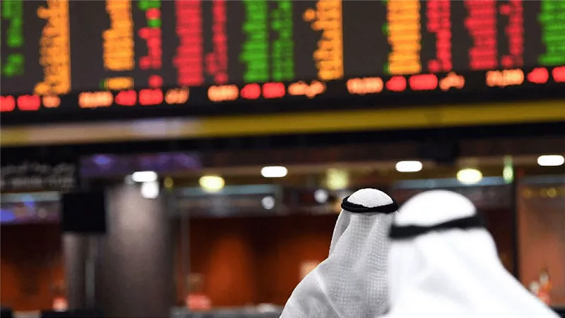 توقعات رفع الفيدرالي للفائدة تدفع بورصات الخليج للتراجع