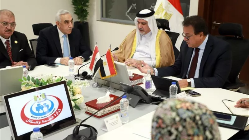 بالصور.. وزير الصحة يستقبل رئيس لجنة مكافحة المخدرات بمجلس النواب العراقي