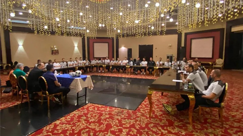تفاصيل اجتماع وليد العطار مع الحكام قبل بداية الموسم الجديد