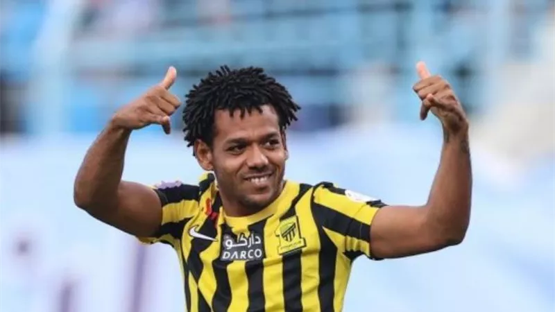 صاروخ رومارينيو يتقدم لاتحاد جدة أمام الوحدة - شاهد