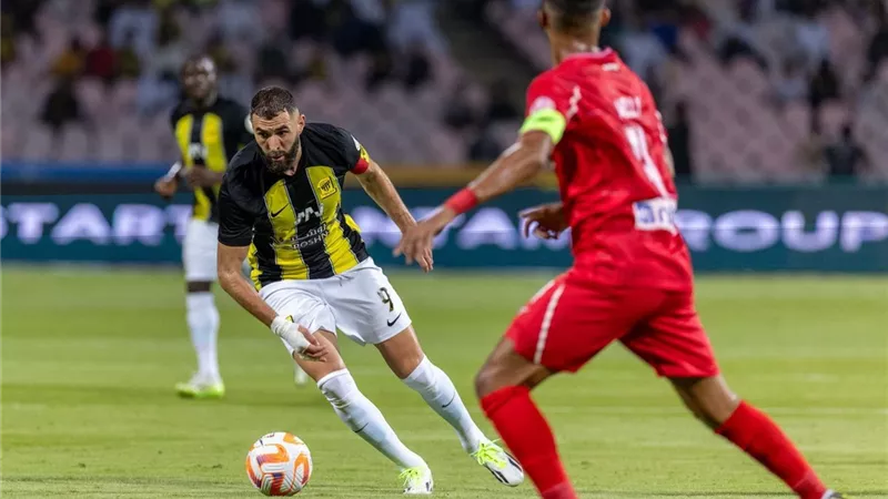 شاهد .. ثلاثية اتحاد جدة أمام الوحدة بالدورى السعودى